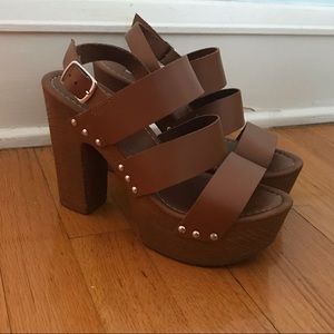 Steve Madden “Livvie” Platform Sandal